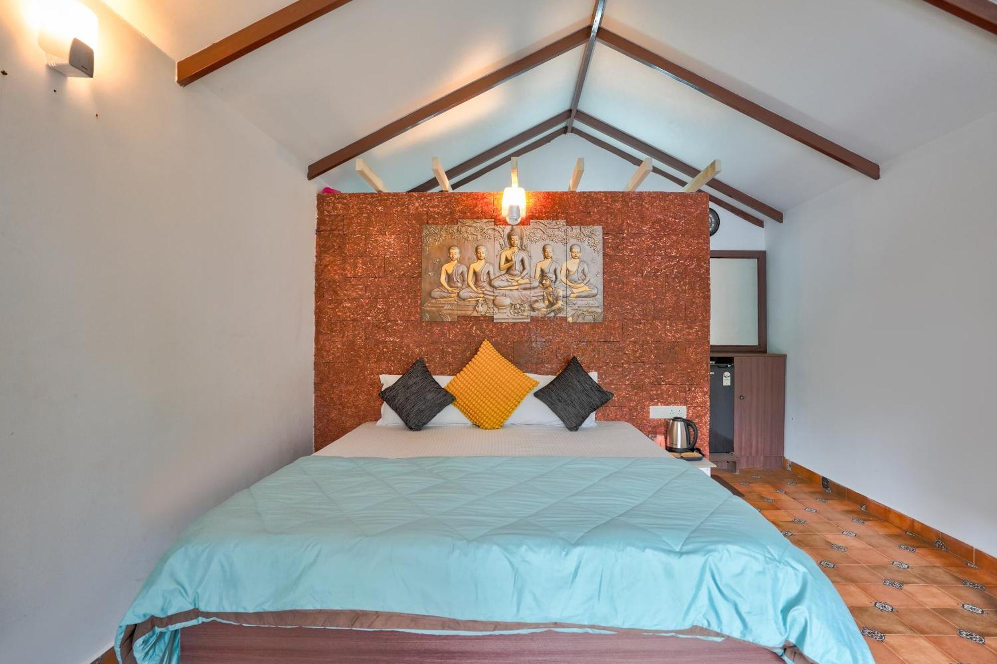 Golden Rice Resort & Cottages Кандолим Екстериор снимка