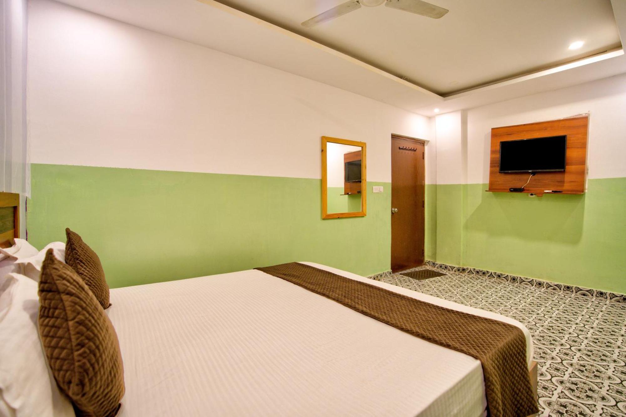 Golden Rice Resort & Cottages Кандолим Екстериор снимка